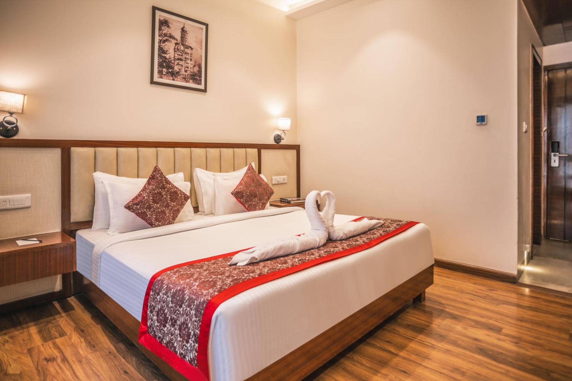 Hotel Amritara Sadka Amritsar Exterior foto