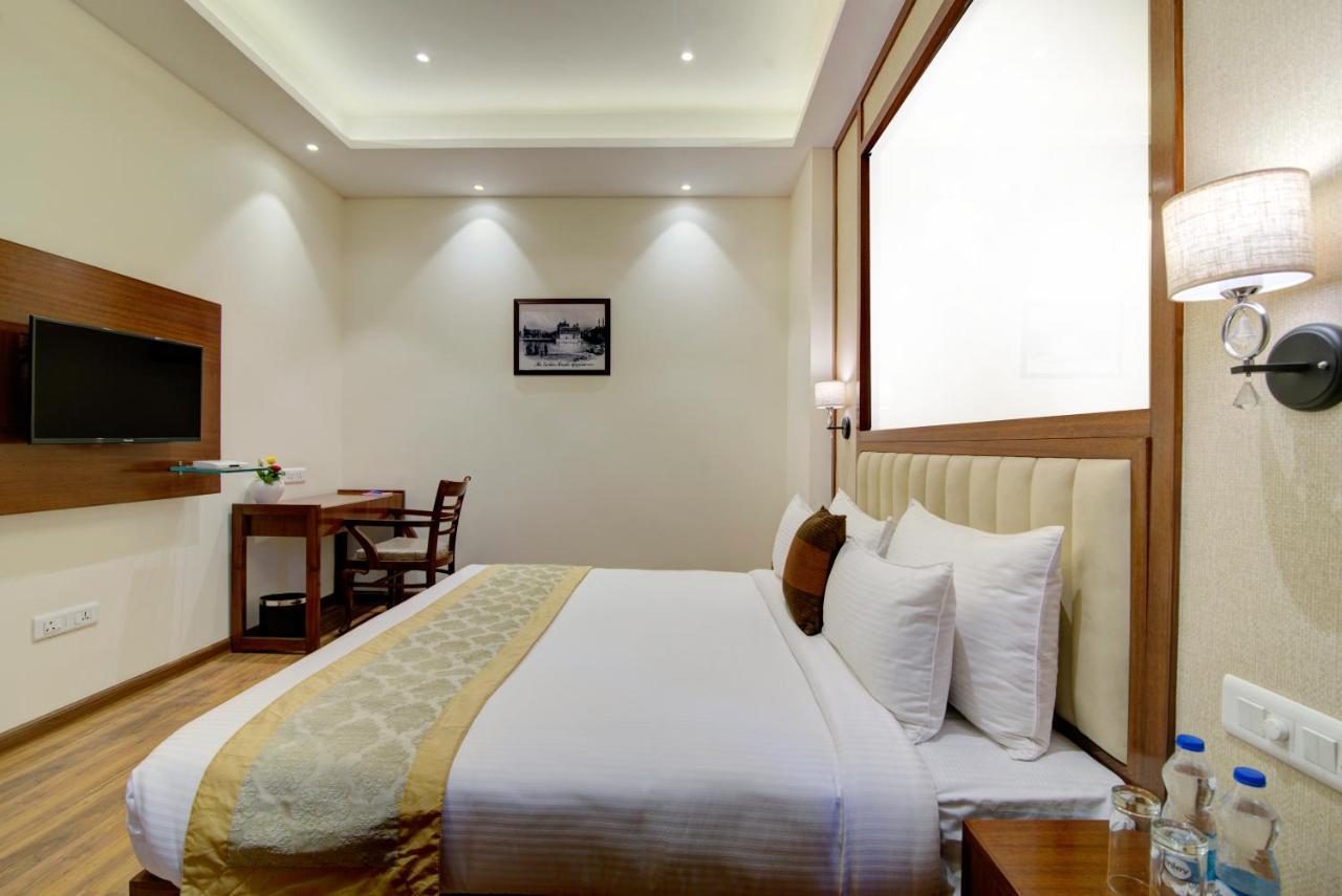 Hotel Amritara Sadka Amritsar Exterior foto